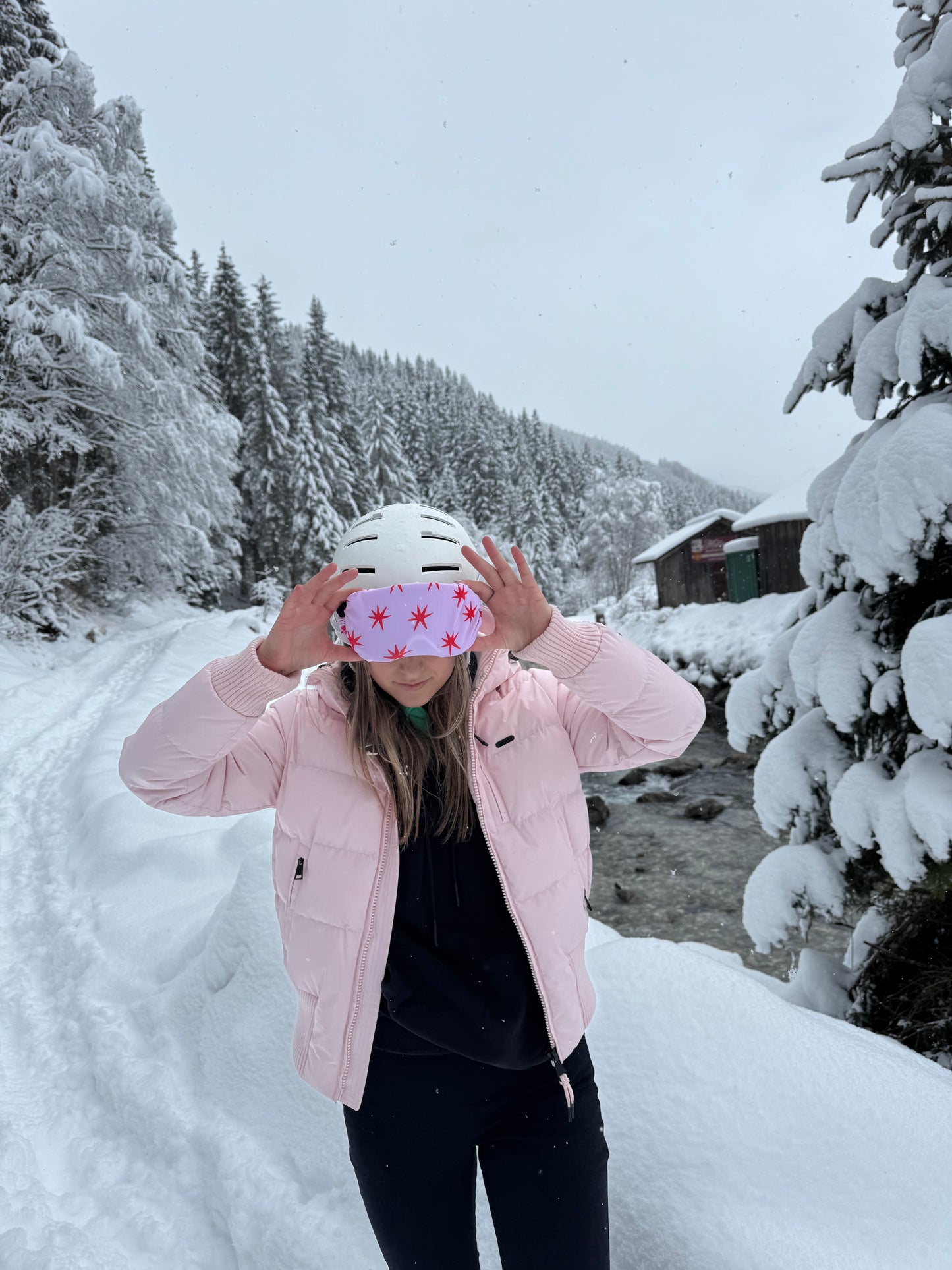 Foto met roze brilhoesje