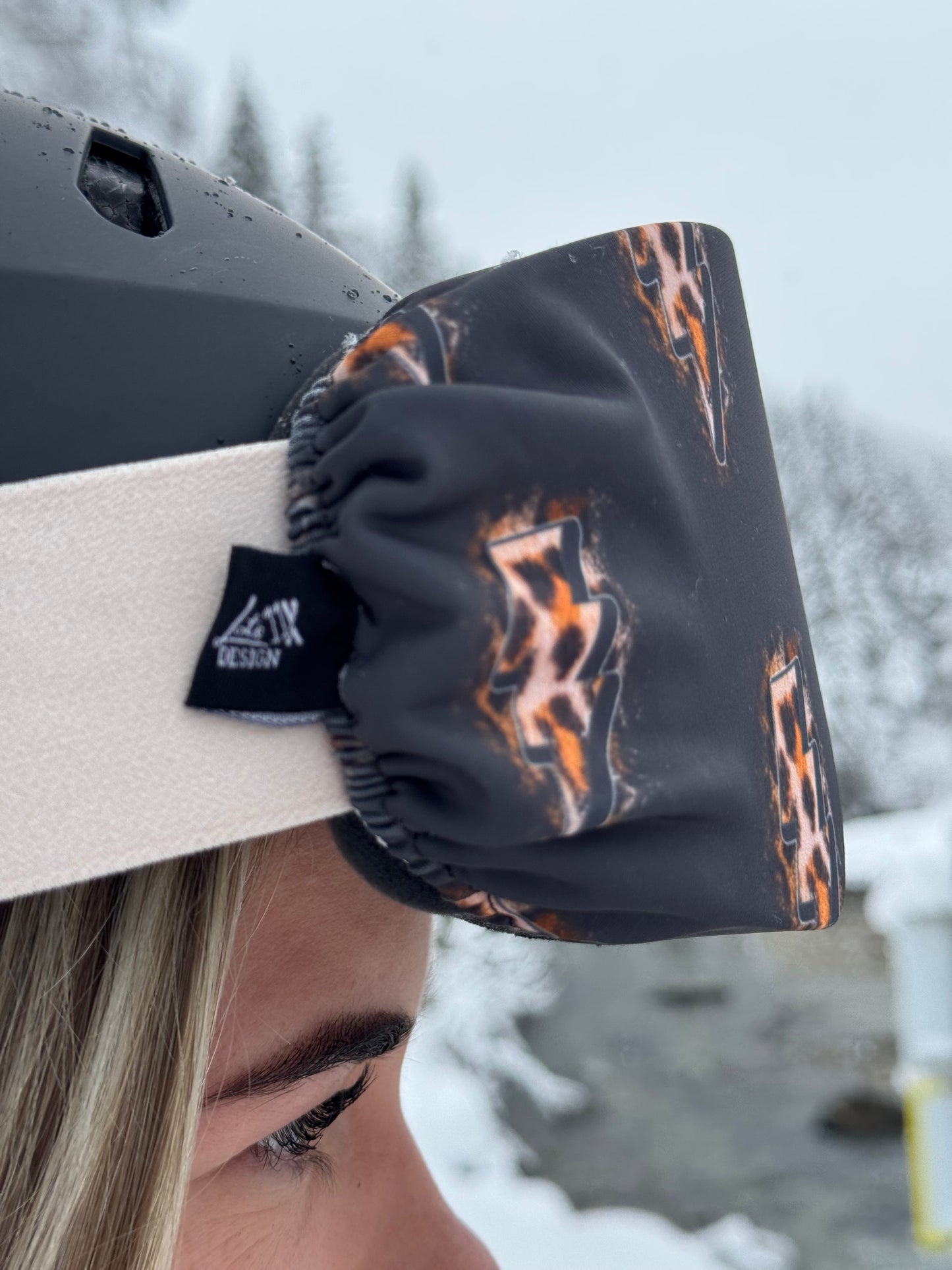 Skibril hoesje met panterbliksems