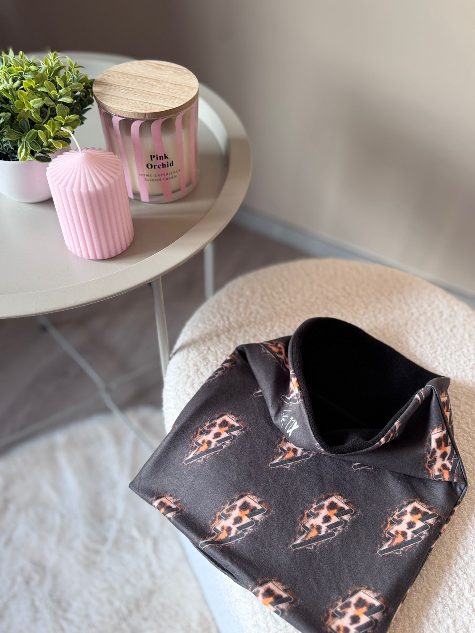 Skibuff met panterbliksems